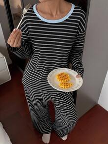 Livesso 秋冬休閒刷毛條紋對比領寬鬆女款睡衣套裝 - 黑色 - 查看 7