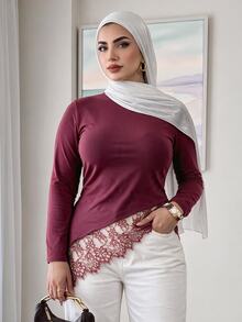 Solavon Plus Size Women Solid Color Round Neck Long Sleeve Lace Hem Patchwork T-Shirt - Red - View 3