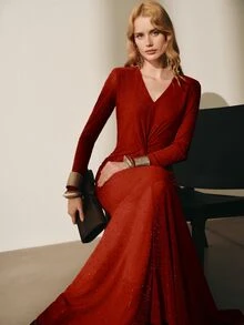 MOTF PREMIUM ELEGANT EXQUISITE RHINESTONE TWISTED V-NECK MID-LENGTH KNIT DRESS - Redwood - View 1