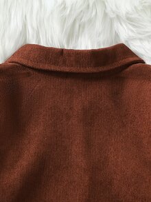 SHEIN 女童復古兩件套，焦糖色燈芯絨翻領短夾克搭配棕色與白色格紋吊帶蛋糕裙，春夏/秋冬穿搭，上鏡，適合日常穿著與旅行，完整套裝打造時尚小公主造型 - 棕色 - 查看 8