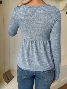 CovetEZ 女款淺藍色與白色蕾絲飾長袖襯衫，甜心領口設計，甜美浪漫風格，適合早午餐或約會 - 淺藍色 - 查看 2
