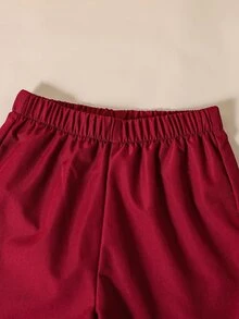 SHEIN 2件組小男孩休閒條紋印花短袖襯衫與短褲套裝，適合夏季日常休閒穿著、度假海灘旅行，兒童款 - 酒紅色 - 查看 8
