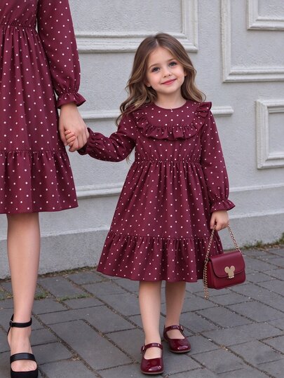SHEIN Girlss Ditsy Floral Ruffle Collar Long Sleeve Dress Covered In Tiny Ditsy Floral Double-Layered 3D Ruffle Collar Elasticized Lettuce Hem Cuffs Suitabl