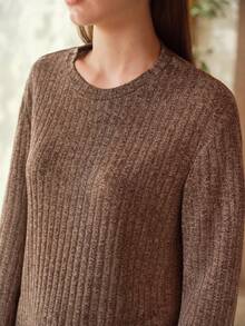 MOTF PREMIUM WOMEN'S MINIMALIST ROUND NECK LONG SLEEVE TOP AND PANTS LOUNGEWEAR SET - Coffee Brown - View 3