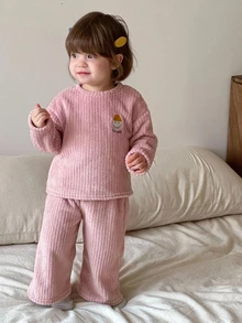 DAZY 2件組女嬰卡通刺繡圓領休閒居家服套裝，秋冬女童幼兒服飾 - 粉色 - 查看 5