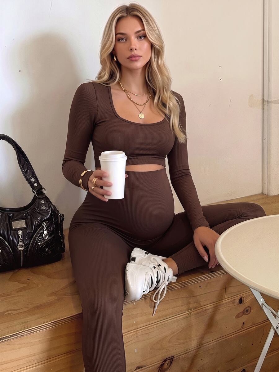 SHEIN طقم رياضي كاجوال للحوامل بلون موحد، توب بأكمام طويلة وسروال ضيق - بني - مشاهدة 1