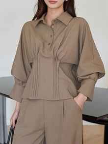 Dazy-Less Bộ 2 món áo sơ mi và quần dài nữ màu trơn thiết kế xếp ly phong cách thường ngày - Cà phê nâu - Xem 5