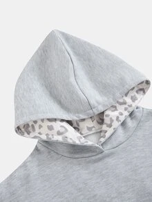 SHEIN 青少年女孩連帽衛衣與運動衫套裝，秋冬灰色拼接豹紋休閒極簡寬鬆加厚連帽衛衣 + 寬腿運動長褲 2 件套，適合秋冬日常、街頭、旅行、休閒、嘻哈與 Y2K 風格 - 灰色 - 查看 4