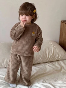 DAZY 2件組女嬰卡通刺繡圓領休閒居家服套裝，秋冬幼童女童服飾 - 軍綠色 - 查看 6