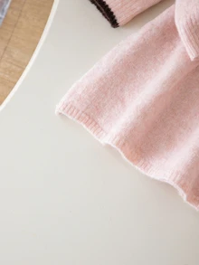 SHEIN Bộ 2 món cho bé gái phối viền tương phản, áo len dệt kim cổ bẻ lớn đính nơ màu hồng nhạt tay dài kèm chân váy chữ A mini, trang phục dễ thương ngọt ngào đi chơi - Màu Hồng baby - Xem 6