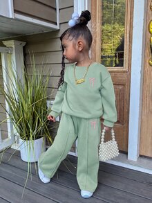SHEIN Young Girl Bow Print Loose Pullover Sweatshirt & Sweatpants Set - Green - View 6