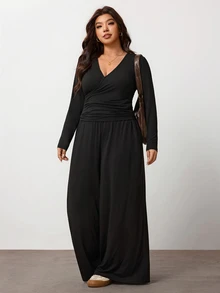 Enliva Plus-Size Women's Fitted Waist Stretch Knit Black Top Set, For Commuting Pear Body,Triangle Body - Black - View 7