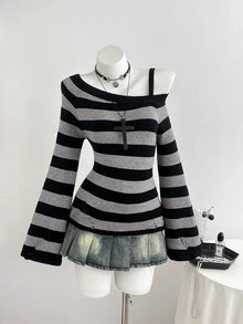 Elamini Women's Autumn/Winter Long Sleeve Asymmetrical Shoulder Flared Sleeve Striped Knit Sweater - Black - View 7