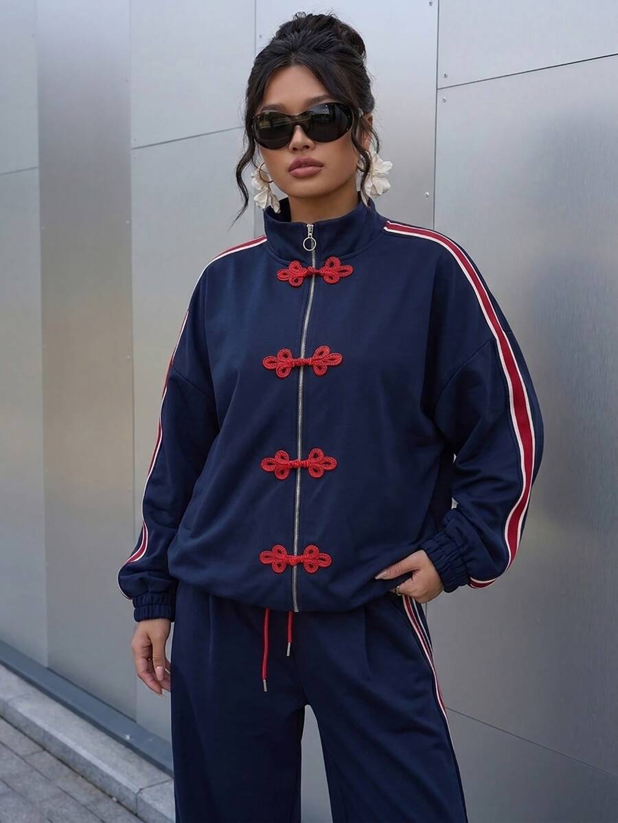SHEIN BASICS 大尺碼復古條紋拼色青蛙鈕扣夾克 - 藏蓝色 - 查看 1