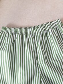 SHEIN 2件組男孩休閒椰子樹印花圓領T恤與多色條紋印花短褲套裝，適合日常穿著、戶外穿搭、島嶼風格、海灘週末、夏季穿搭，度假、旅行、攝影完美選擇，春夏新品 - 綠色 - 查看 6