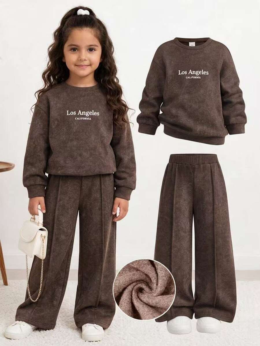 SHEIN Girls' Brown Knitted Sweatshirt And Fuzzy Pants Set, Snowflake Print Letter Design, Simple Casual Versatile Comfortable, Suitable For Indoor And Outdoor Wear, Suitable For All Seasons - Multicolor - View 1