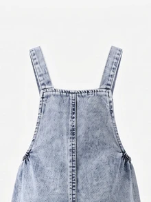 SHEIN Genkimix Kids 女童牛仔吊帶褲，全新四季款，時尚甜美復古藍色牛仔，胸前3D大蝴蝶結設計，褲子粉色愛心刺繡圖案，時尚直筒寬鬆版型，面料柔軟舒適，適合日常穿著、度假、旅行等場合，全新四季女童牛仔 - 藍色 - 查看 8