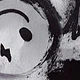 متعدد الألوان