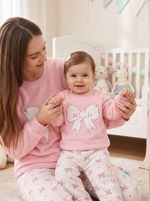 SHEIN 女嬰甜美可愛粉色法蘭絨圓領長袖寬鬆版型2件式睡衣套裝，秋冬蝴蝶結印花保暖加厚柔軟親膚居家睡衣 - 淺粉色 - 查看 7
