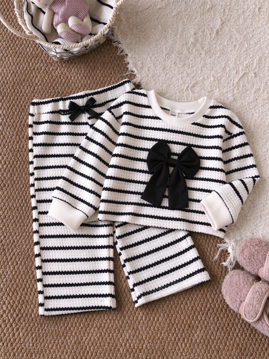 SHEIN 2pcs Toddler Baby Girl Pullover Pants Black White Striped Big Bow Ribbed Waffle Knit Long Sleeve Round Neck Fall Winter Birthday Outfits - Black and White - View 1