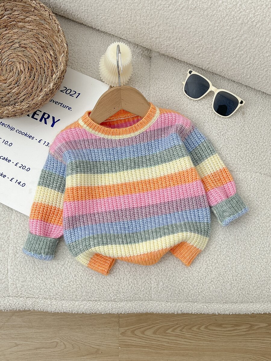 SHEIN 女嬰對比色彩虹條紋圓領落肩套頭毛衣,休閒百搭,適合秋冬穿著 - 淡紫色 - 查看 1