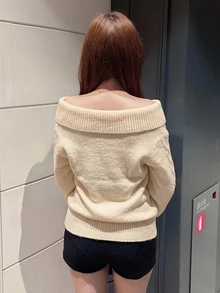 FRIFUL 女款純色露肩打結設計長袖時尚毛衣，秋季日常上學穿搭，淺灰色，浪漫可愛優雅，約會之夜適用 - 卡其色 - 查看 4
