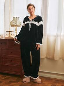 Côtesoire French Elegant Romantic Contrast Color Lace Patchwork Ruffle Velvet Plus Size Pajama Set - Black - View 6
