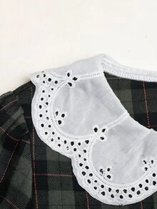 SHEIN Tween女孩秋冬刺繡蕾絲領梭織格紋拼接娃娃洋裝 寬鬆長袖復古學院休閒風 棕色 - 綠色 - 查看 3