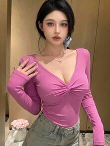 DAZY 女款休閒純色扭結長袖T恤，秋冬女裝 - 玫紅色 - 查看 3