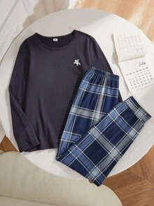 SHEIN 男童 2 件組長袖 Polo 衫與格紋長褲套裝，柔軟舒適面料，送給男孩的完美禮物 - 藏蓝色 - 查看 8