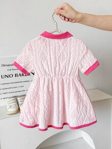 SHEIN 女嬰白色休閒洋裝 1件，羅紋領口、羅紋袖口，適合戶外、運動與派對 - 紅色 - 查看 2