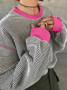 FRIFUL 女款條紋圓領落肩長袖休閒寬鬆版型T恤 - 黑與白 - 查看 1