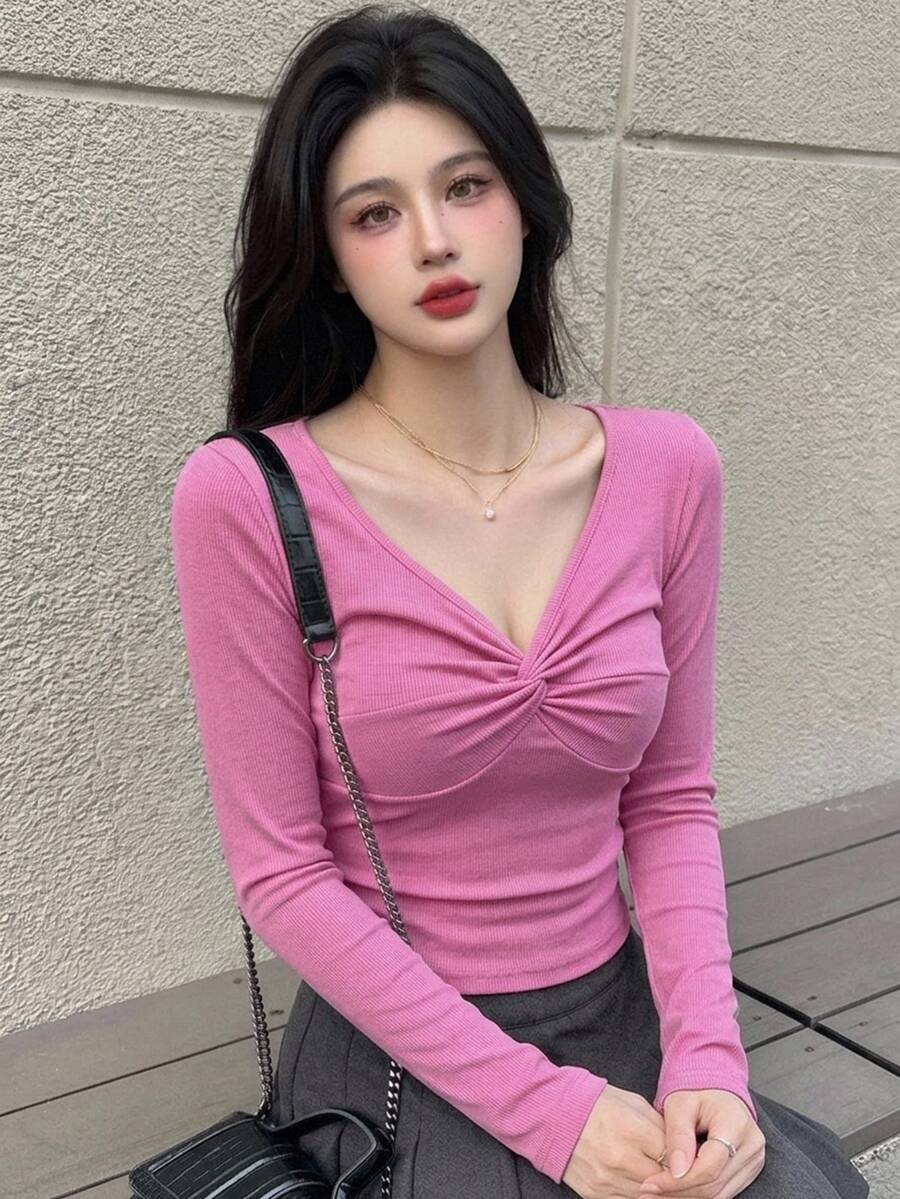 DAZY 女款休閒純色扭結長袖T恤,秋冬女裝 - 玫紅色 - 查看 1