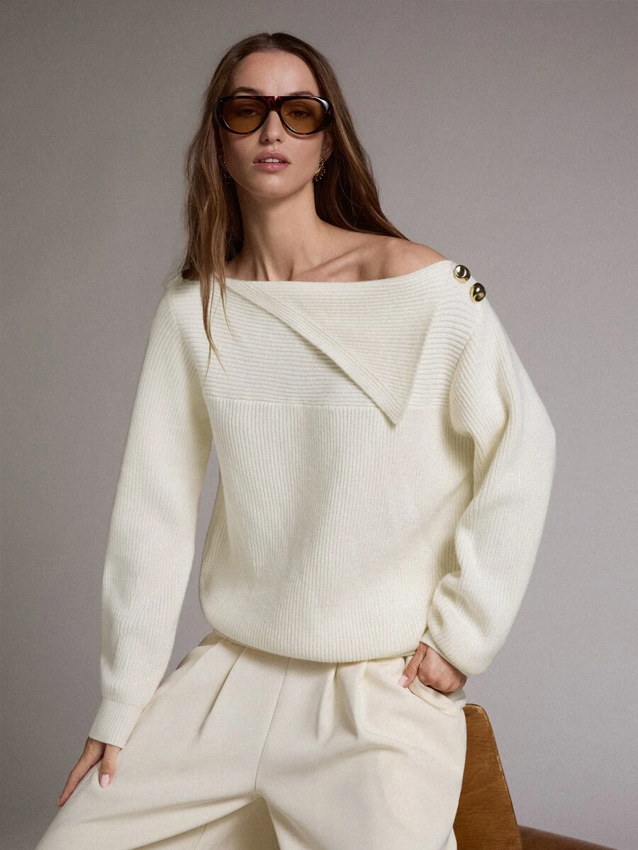 MOTF PREMIUM WOMEN'S LOOSE FIT V-NECK BUTTON CONTRAST DECOR SWEATER, AUTUMN/WINTER - Apricot - View 2