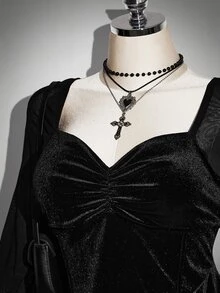 SHEIN ICON فستان نسائي مقاس كبير من المخمل الأسود بتصميم رقعات وأكمام جرس - الأسود - مشاهدة 5