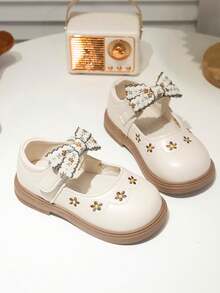 2025 年春秋季新款女童鞋公主风格软底休闲鞋，适合幼儿和小童