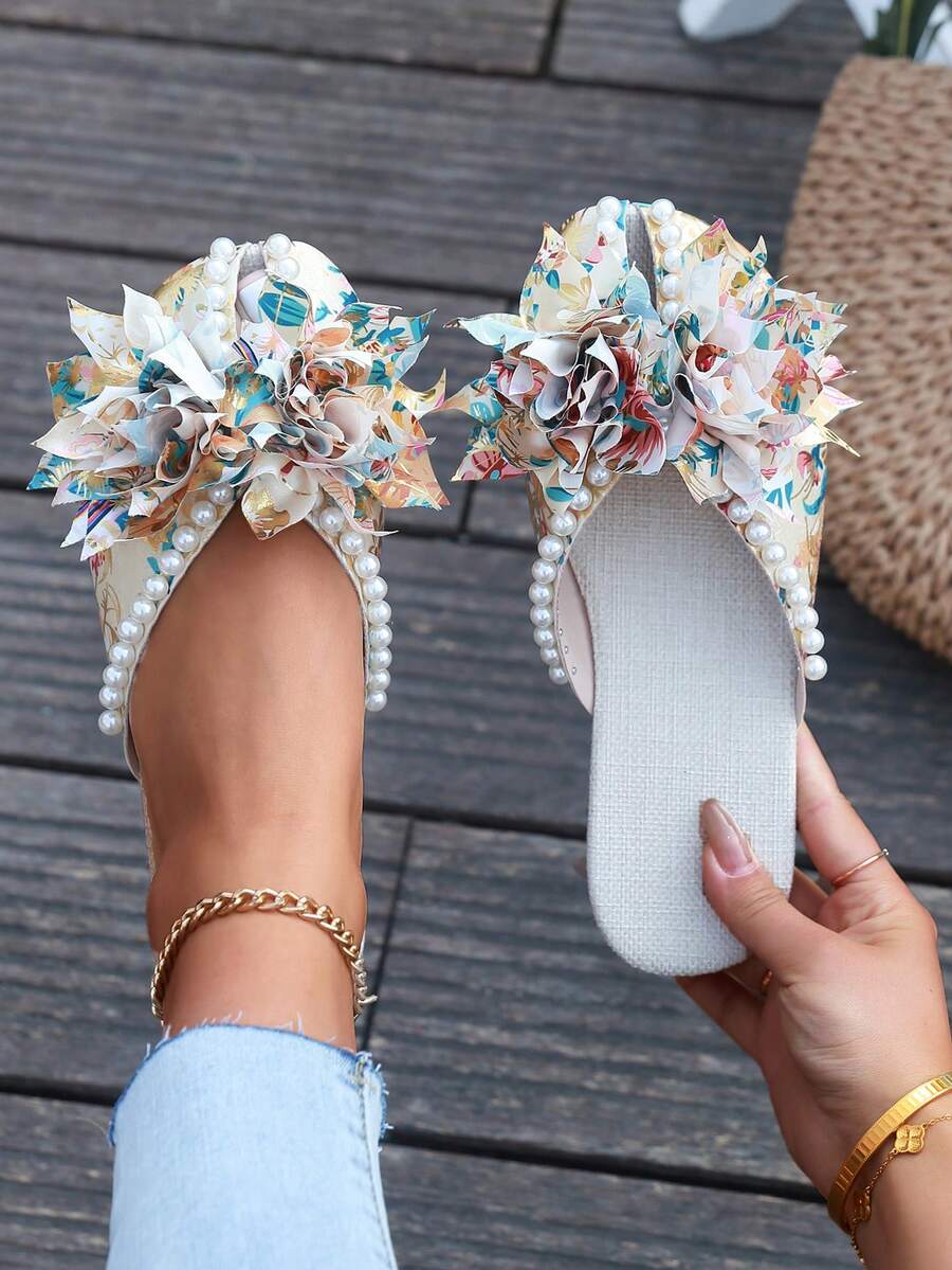 女士花卉印花仿珍珠装饰平底家居拖鞋，轻便舒适，适合室内/室外穿着，有淡蓝色、酒红色、黑色、金色花卉图案可供选择，时尚休闲优雅凉鞋 - 金色 - 查看 1