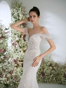 Elasola Classic Faux Pearl Embroidered Lace Off Shoulder White Train Wedding Dress For Lawn, Mermaid Party Evening Gowns, Bride