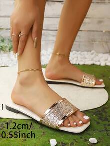 2025 Neue Sommer Damen Große Größen Weit Passende Sandalen mit Strass Dicker Sohle, modische vielseitige Strand Urlaubs Party Pantoffeln, Gold Glitzer Slides, minimalistisch offene Zehe gewebte Lässig Flache Sandalen - Gold - Übersicht 4