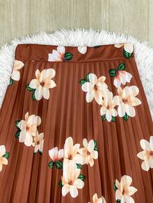 Long Pleated Evangelical Flower Skirt - Brown - View 2