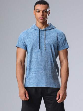 Herr sportig t-shirt med huva - Casual streetwear-topp för gym, löpning och vardag
