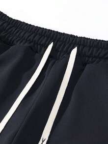 男士夏季巴黎字母印花短袖T恤和抽绳长裤套装，休闲外出装，适合送给丈夫或男友，非常适合户外休闲穿着，黑色 - 黑色 - 查看 8