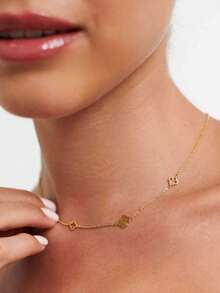 TONSI 1 Stück elegante, minimalistische Edelstahl-Anhänger-Kette mit Kleeblatt und Pflaumenblüten-Verschränkung, Geschenkbox, geeignet für den täglichen Gebrauch von Frauen, Geschenk für Mutter, Ehefrau, Muttertag und andere Feiertage/Geburtstage - Gold - Übersicht 3