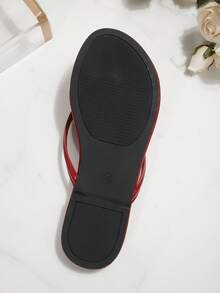 法式女士人字拖凉鞋，新款甜美仙女美学百搭海滩度假防滑软底沙滩拖鞋，适合约会、聚会、派对、休闲穿着