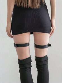 2 件女士腿带 PU 皮革黑色带扣带纯色铆钉腿环时尚简约可轻松调节适合任何场合