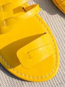 2025 Women's Outdoor Beach Party Casual Comfortable Elegant Flat Round Toe Shiny Fashion Sexy Sandals, Direct Factory - Yellow - View 7