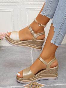 女士夏季新款经典厚底凉鞋，波西米亚风格白色交叉后带坡跟凉鞋，时尚高跟圆头假日风格 - 金色 - 查看 3