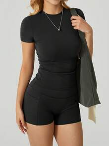 2 件套女士时尚圆领短袖 T 恤和侧袋运动短裤，春夏 - 黑色 - 查看 5