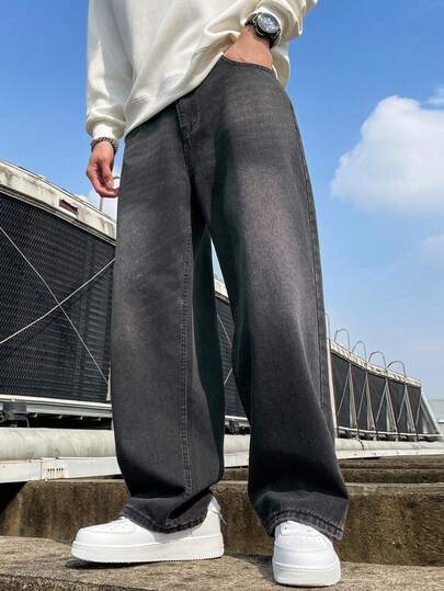 1 件男士复古水洗做旧直筒宽松休闲阔腿牛仔裤，带磨损下摆