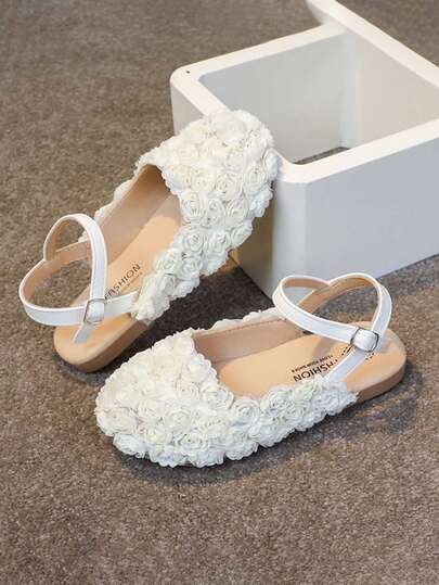 1 par de zapatos de princesa decorados con flores, resistentes al desgaste y antideslizantes, zapatos planos adecuados para uso diario en verano y actividades al aire libre para niñas